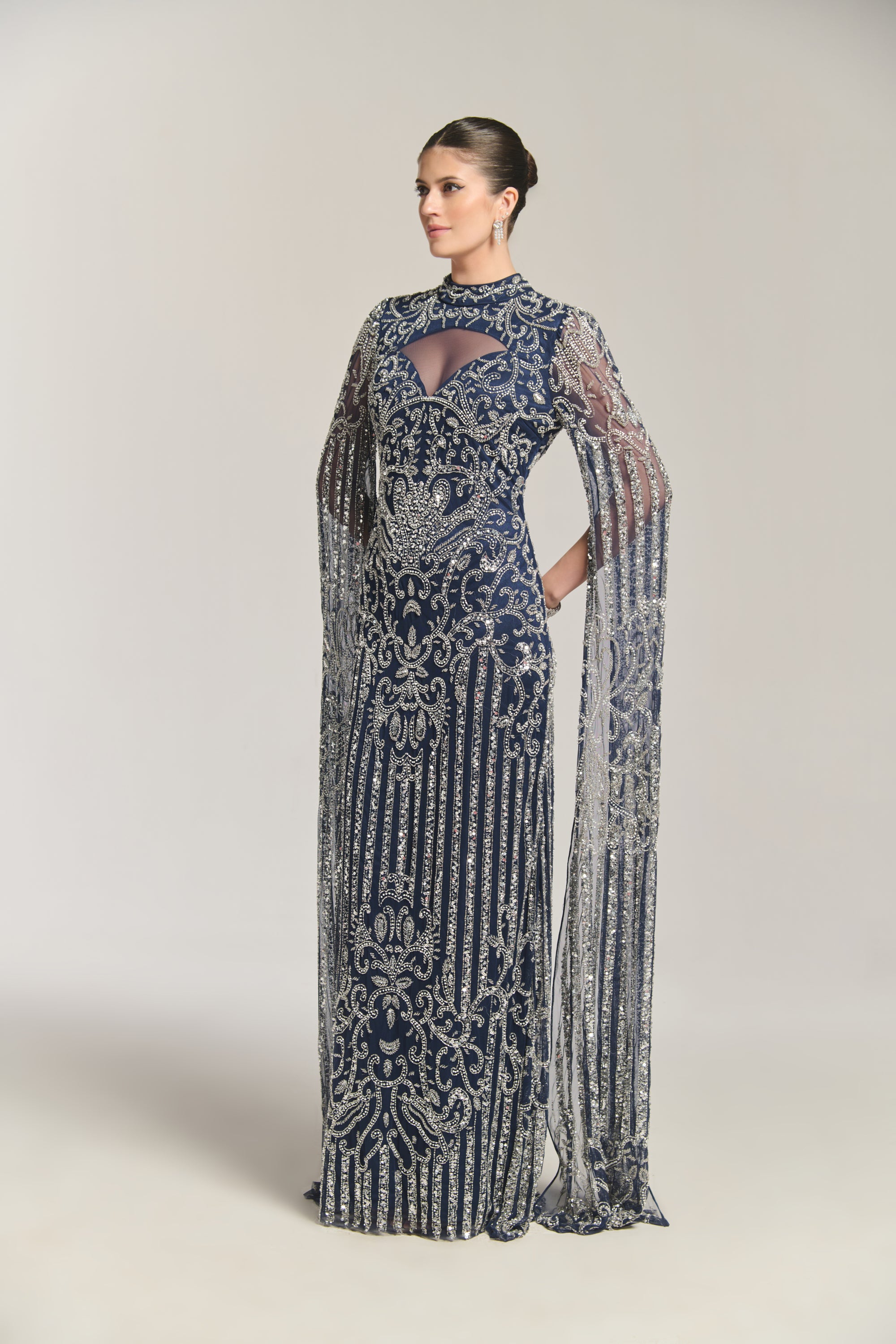 Elizabeth Maxi