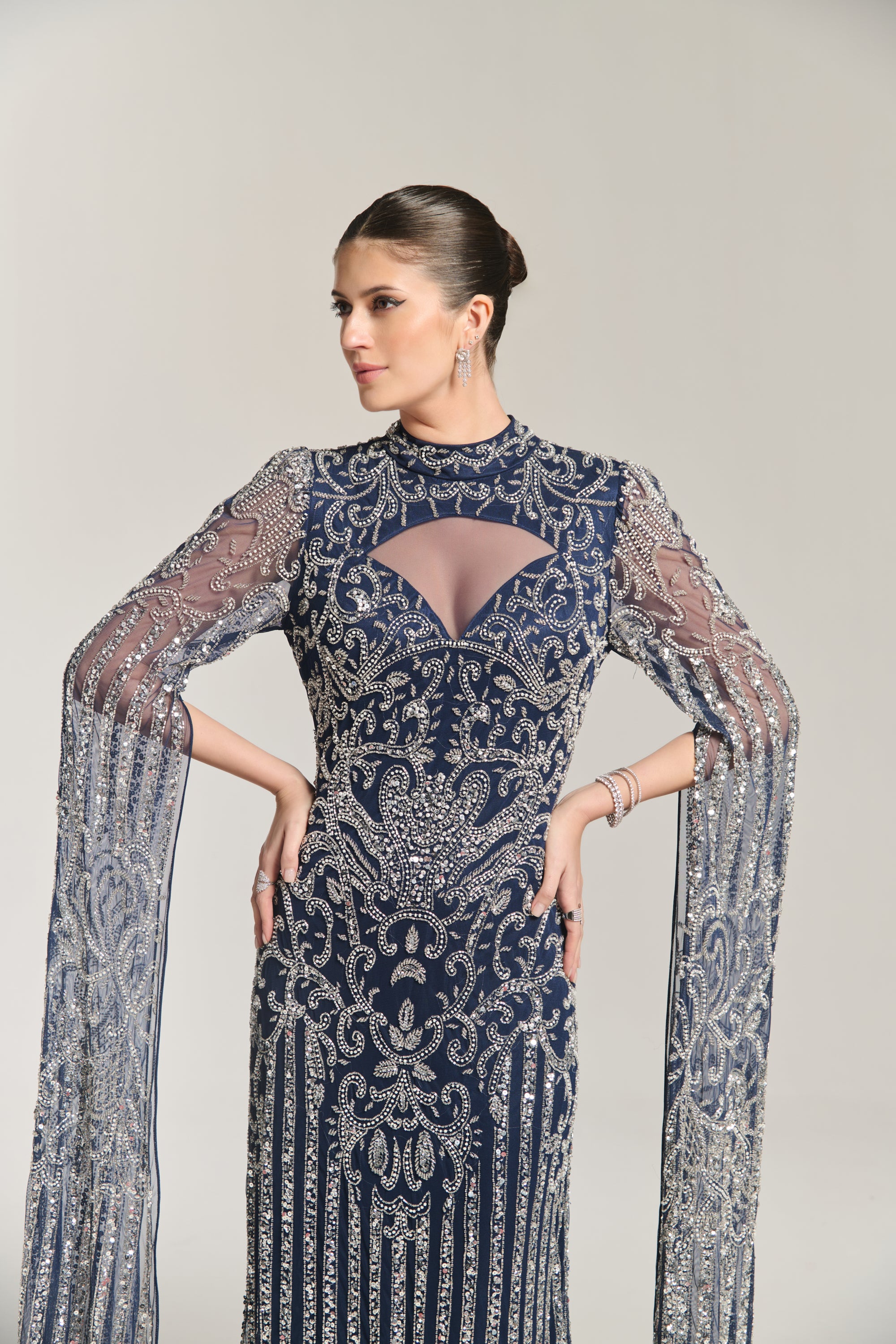 Elizabeth Maxi